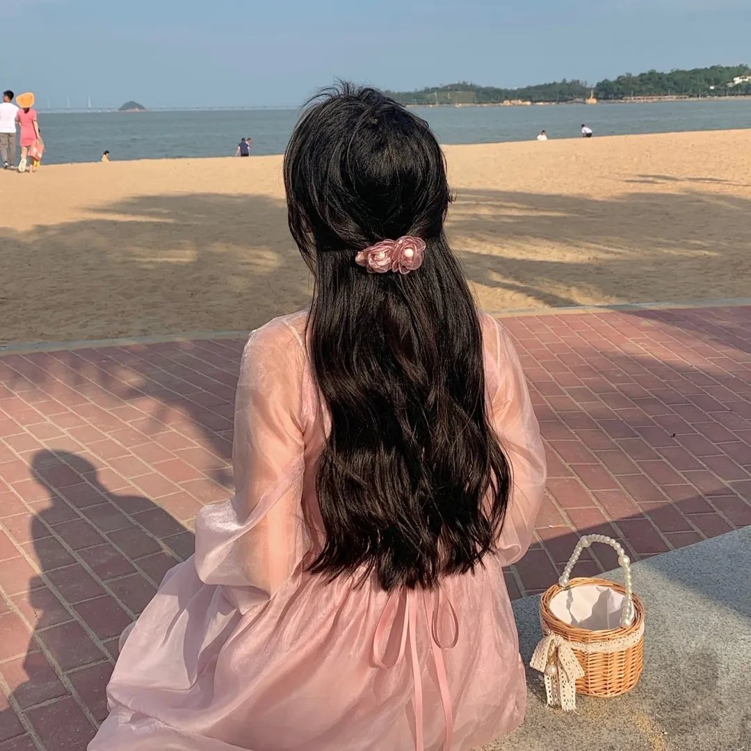 于烈火中昂扬前行